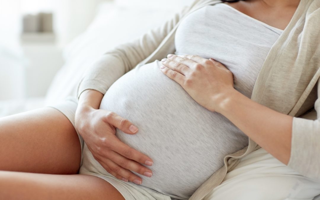 Cómo debes evitar los químicos durante el embarazo